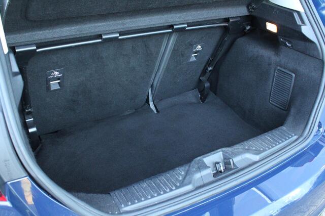 Ford FIESTA 1.0 EcoBoost Titanium | Cruise Control | Climate Control | Parkeersensoren | Lichtmetalen Velgen |