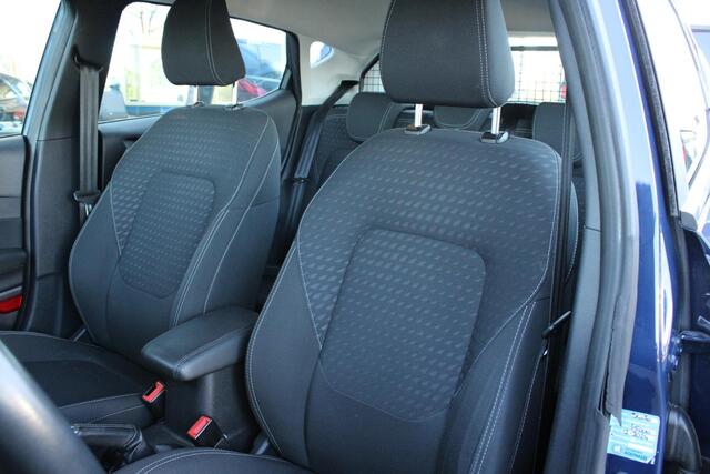 Ford FIESTA 1.0 EcoBoost Titanium | Cruise Control | Climate Control | Parkeersensoren | Lichtmetalen Velgen |