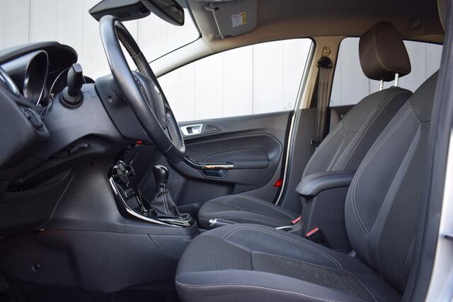 Ford FIESTA 1.0 EcoBoost Titanium ECC | Full Map Navi | Telefonie | Camera | Afn. Trekhaak | Dealer Onderhouden!!