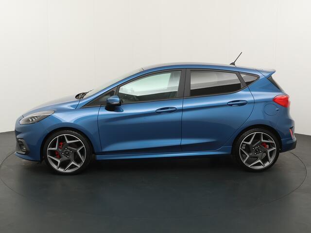 Ford FIESTA 1.5 200PK EcoBoost ST-3 | Recaro | 18-inch | Winter Pack | Camera | Full LED |