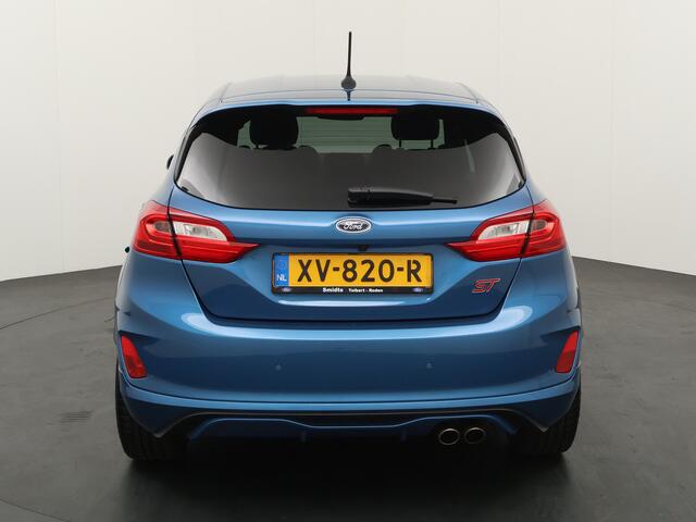 Ford FIESTA 1.5 200PK EcoBoost ST-3 | Recaro | 18-inch | Winter Pack | Camera | Full LED |