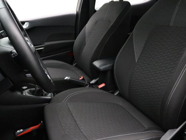 Ford FIESTA 1.0 EcoBoost Hybrid Titanium Carplay | Climate | Cruise | Navi | Parksens. achter