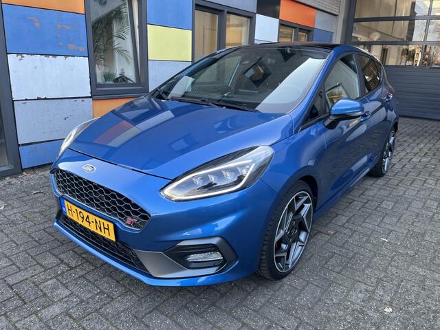 Ford FIESTA 1.5 EcoB. ST-3