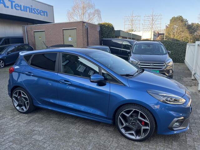 Ford FIESTA 1.5 EcoB. ST-3