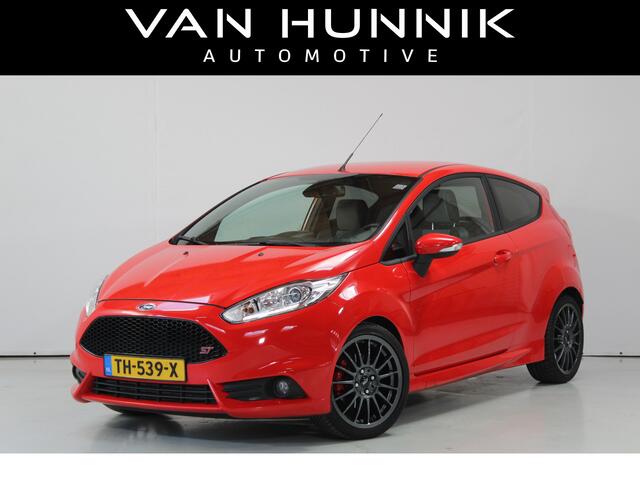 Ford FIESTA 1.6 ST2 | Recaro | Camera | Keyless | Dealer Oh | Stoelverwarming