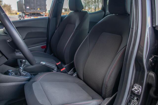 Ford FIESTA 1.0 EcoBoost ST-Line, 1e eigenaar, Carplay, Airco, Sportstoelen, Bluetooth, Limiter.