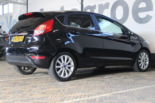 Ford FIESTA 1.0 EcoBoost Titanium | Incl. 12 maanden garantie | 1ste eigenaar | Cruise control | Climate control | Radio | Bluetooth | Parkeersensoren |