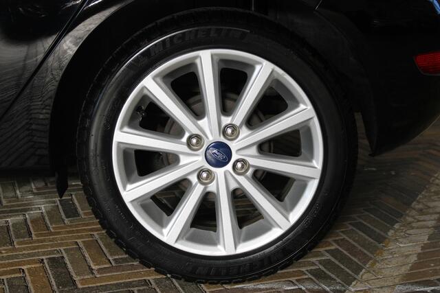 Ford FIESTA 1.0 EcoBoost Titanium | Incl. 12 maanden garantie | 1ste eigenaar | Cruise control | Climate control | Radio | Bluetooth | Parkeersensoren |