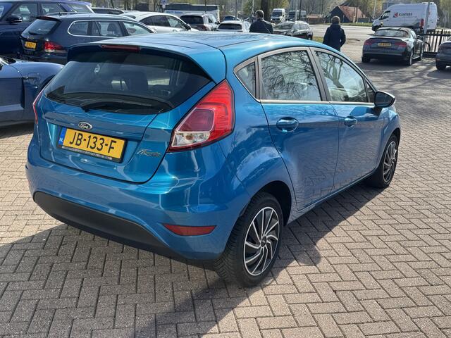 Ford FIESTA 1.0 Style / NL Auto! / Goed onderhouden! / Navigatie / Bluetooth / Radio / Airco