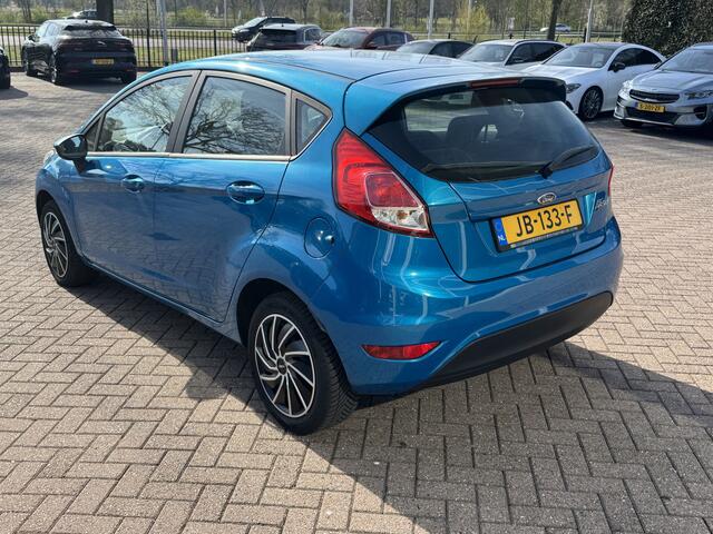 Ford FIESTA 1.0 Style / NL Auto! / Goed onderhouden! / Navigatie / Bluetooth / Radio / Airco