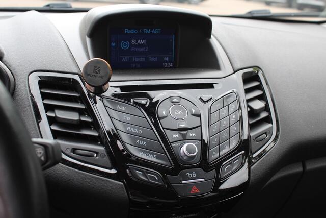 Ford FIESTA 1.0 Style / NL Auto! / Goed onderhouden! / Navigatie / Bluetooth / Radio / Airco