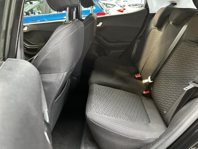 Ford FIESTA EcoBoost Hybrid 125pk Titanium | Cruise | Clima | Apple carplay | Android auto |