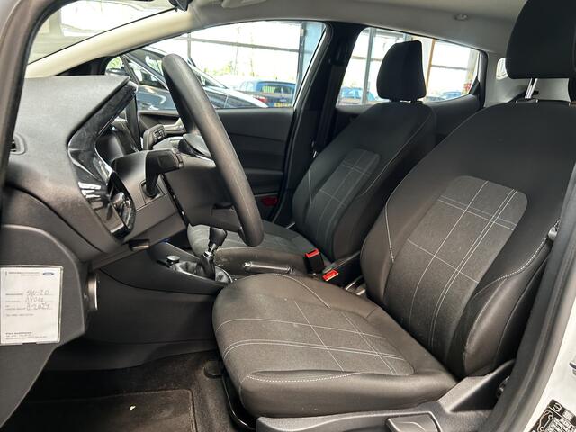 Ford FIESTA EcoBoost 95PK Connected | All sesaonbanden I DAB I Cruise I Airco I Apple carplay/Andr. Auto | 17"LMV |