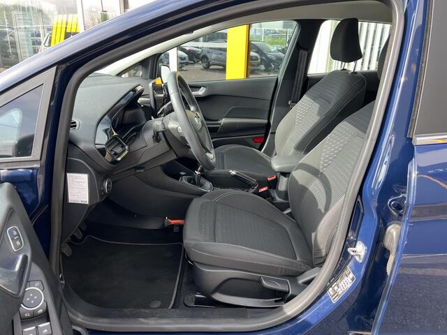 Ford FIESTA 1.0 EcoBoost Titanium | Achteruitrijcamera | Dodehoek detectie | Parkeersensoren | DAB | Cruise adaptief | Lichtmetaal |