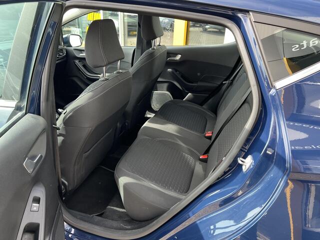 Ford FIESTA 1.0 EcoBoost Titanium | Achteruitrijcamera | Dodehoek detectie | Parkeersensoren | DAB | Cruise adaptief | Lichtmetaal |
