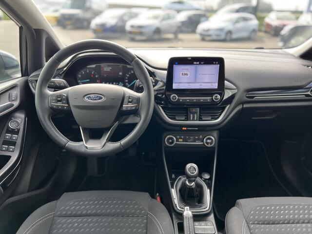 Ford FIESTA 1.0 EcoBoost Titanium | Achteruitrijcamera | Dodehoek detectie | Parkeersensoren | DAB | Cruise adaptief | Lichtmetaal |