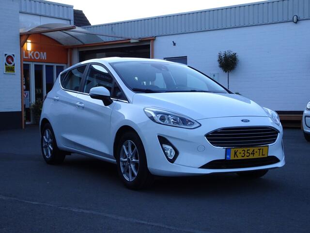 Ford FIESTA 1.0 EcoBoost Titanium Automatische airco, navigatie, cruise controle, parkeersensoren, licht metalen velgen, enz.