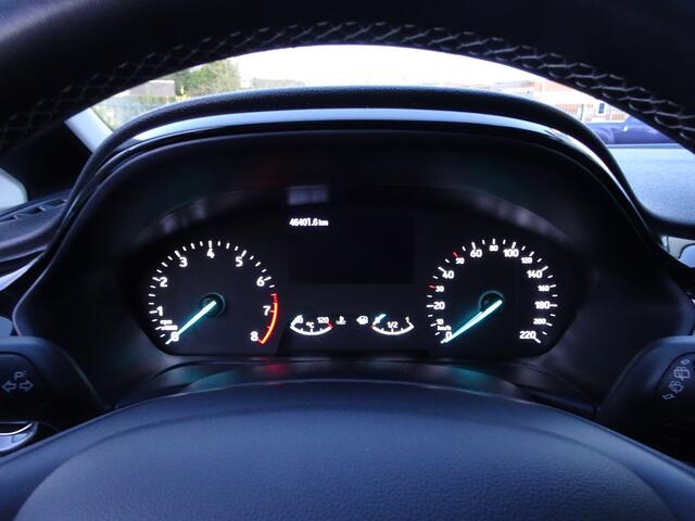 Ford FIESTA 1.0 EcoBoost Titanium Automatische airco, navigatie, cruise controle, parkeersensoren, licht metalen velgen, enz.