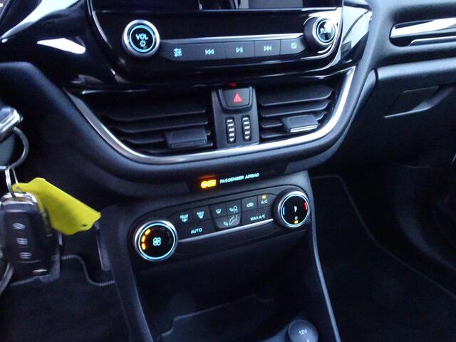 Ford FIESTA 1.0 EcoBoost Titanium Automatische airco, navigatie, cruise controle, parkeersensoren, licht metalen velgen, enz.