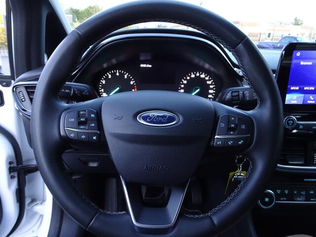 Ford FIESTA 1.0 EcoBoost Titanium Automatische airco, navigatie, cruise controle, parkeersensoren, licht metalen velgen, enz.