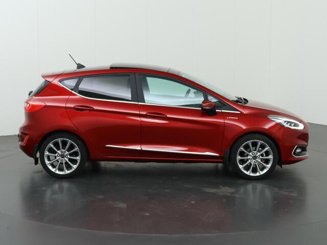 Ford FIESTA 1.0 EcoBoost Vignale | Trekhaak tbv fietsendrager | Panoramadak | Parkeercamera | Cruise Control Adaptief | Winterpakket |