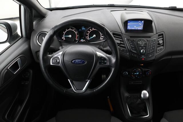 Ford FIESTA 1.0 EcoBoost ST Line | Navigatie | Climate control | Parkeerhulp | Cruise control | Verwarmde voorruit | Bluetooth