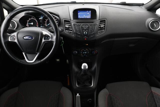Ford FIESTA 1.0 EcoBoost ST Line | Navigatie | Climate control | Parkeerhulp | Cruise control | Verwarmde voorruit | Bluetooth