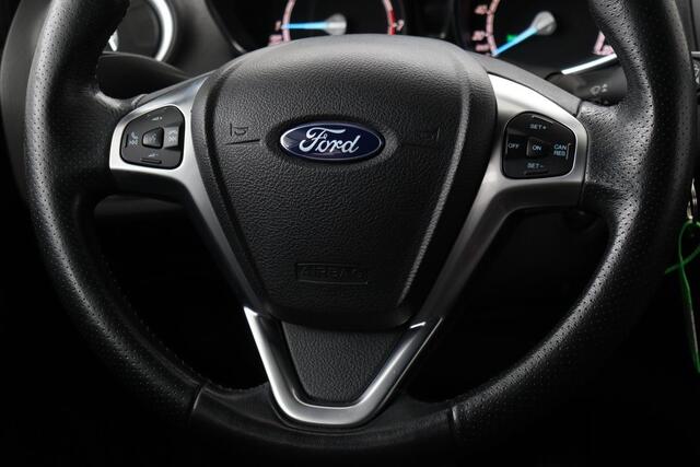 Ford FIESTA 1.0 EcoBoost ST Line | Navigatie | Climate control | Parkeerhulp | Cruise control | Verwarmde voorruit | Bluetooth