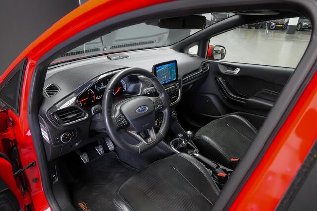 Ford FIESTA ST-3 1.5 220pk PERFORMANCE PACK |launch control|slip diff|panoramadak|B&O|Apple Carplay|stage 1|parkeercamera en sensoren|blind spot|LED-koplampen|18"|