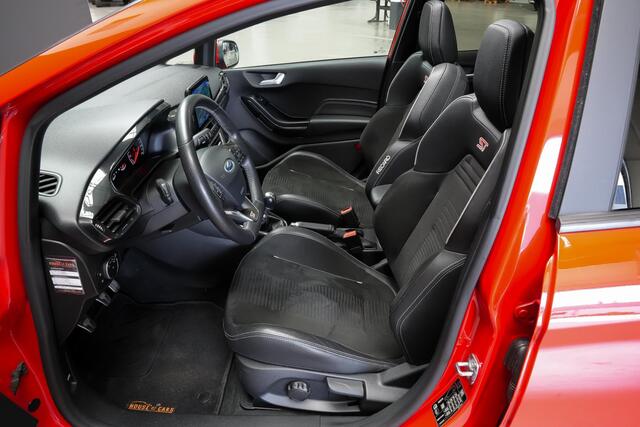 Ford FIESTA ST-3 1.5 220pk PERFORMANCE PACK |launch control|slip diff|panoramadak|B&O|Apple Carplay|stage 1|parkeercamera en sensoren|blind spot|LED-koplampen|18"|