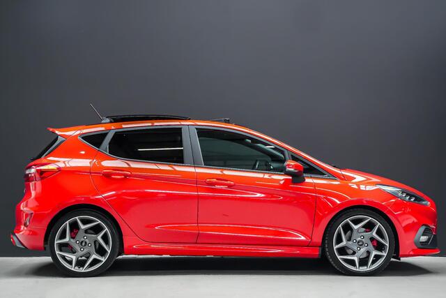 Ford FIESTA ST-3 1.5 220pk PERFORMANCE PACK |launch control|slip diff|panoramadak|B&O|Apple Carplay|stage 1|parkeercamera en sensoren|blind spot|LED-koplampen|18"|