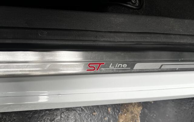 Ford FIESTA 1.0 EcoBoost ST Line