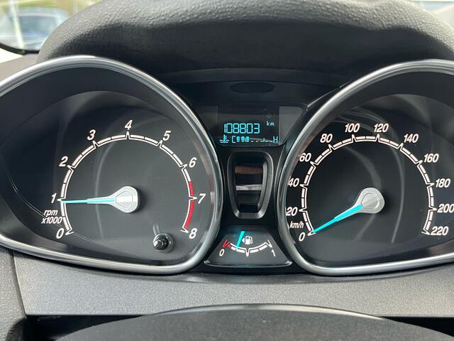 Ford FIESTA 1.0 Style Ultimate Airco Cr.Control Navigatie+BT Parkeersensoren 15"LMV