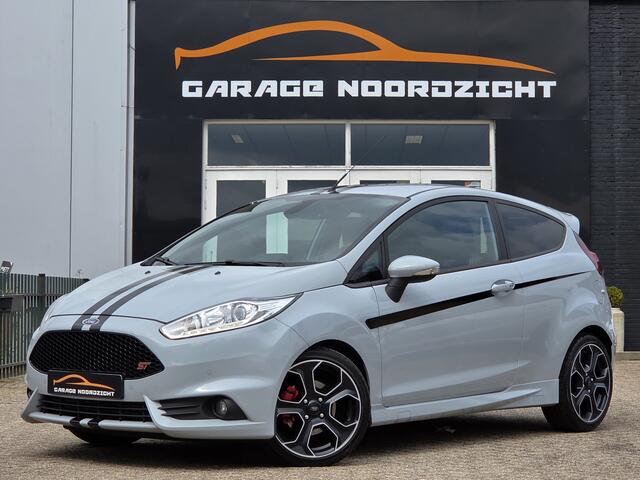 Ford FIESTA 1.6 ST200 200PK NAVIGATIE|CRUISE CONTROL|CAMERA|PDC VOOR&ACHTER|ECC/AIRCO|GETINT GLAS|STOELVERWARMING Maandag tot Vrijdag geopend van 09.00 tot 20.00 uur en Zaterdag van 09.00 tot 18.00 uur