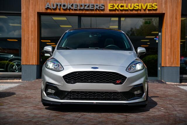 Ford FIESTA ST Panoramadak Recaro PDC Carplay Maxton Design LED Stoelverw.