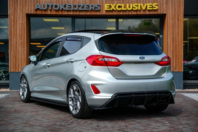 Ford FIESTA ST Panoramadak Recaro PDC Carplay Maxton Design LED Stoelverw.