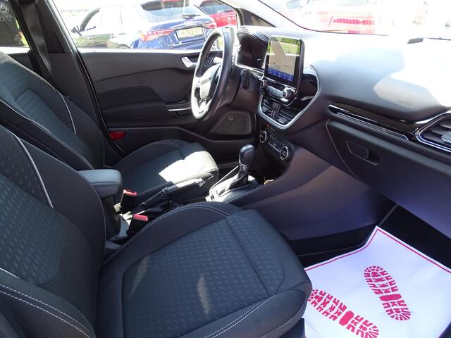 Ford FIESTA 1.0 EcoBoost Titanium Automaat, Navigatie, Multimedia, Achteruitrijcamera, Airco/ECC, CruiseControl, Parkeersensoren, Dimmende binnenspiegel, LM-velgen, Elec ramen
