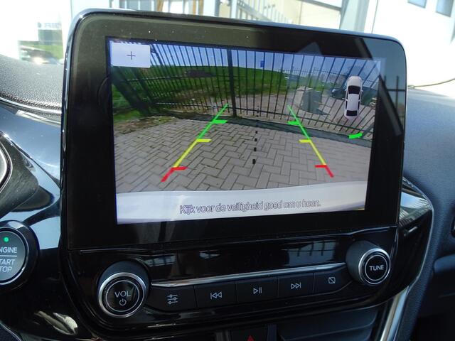 Ford FIESTA 1.0 EcoBoost Titanium Automaat, Navigatie, Multimedia, Achteruitrijcamera, Airco/ECC, CruiseControl, Parkeersensoren, Dimmende binnenspiegel, LM-velgen, Elec ramen