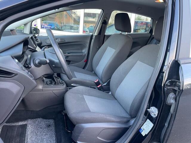Ford FIESTA AMBIENTE 1.25i 5 Deurs Airco Spoiler Sportvelgen