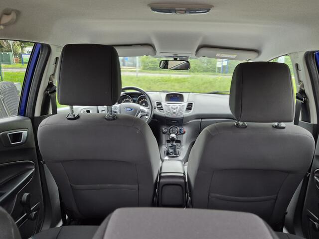 Ford FIESTA 1.0 EcoBoost Titanium CrC Voorruit- en stoelverwarming Trekhaak NW Distributietriem