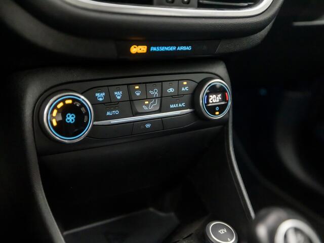 Ford FIESTA 1.0 EcoBoost Titanium Sport (APPLE CARPLAY, GROOT NAVI, CAMERA, CLIMATE, ADAPTIVE CRUISE, SPORTSTOELEN, LM VELGEN, NIEUWSTAAT)