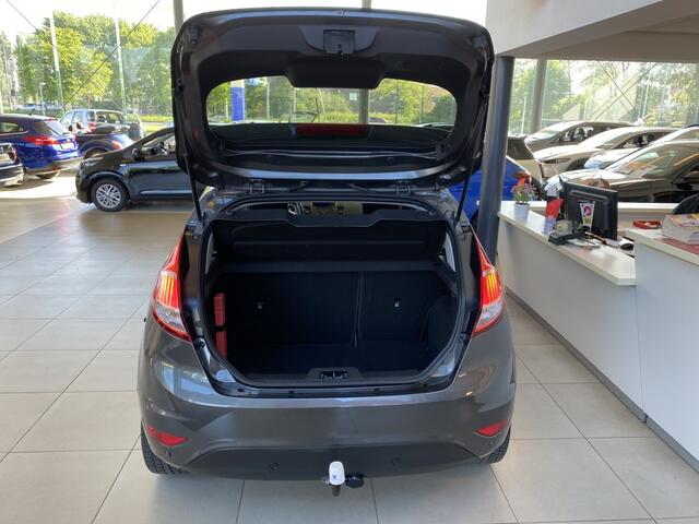 Ford FIESTA 1.0 EcoBoost Titanium,Navigatie,Achteruitrijsensoren,Parkeerassistent,Keyless Entry,Trekhaak,Climate&Cruisecontrol,Achteruitrijsensoren,16 Inch lmv