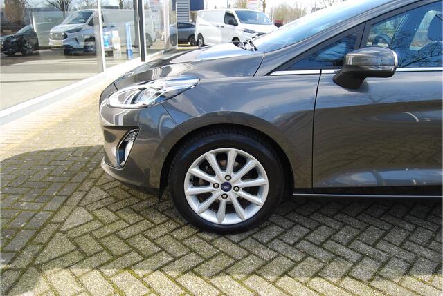 Ford FIESTA 1.0 EcoBoost Titanium 100PK | TREKHAAK | STOEL-STUUR VERWARMING | NAVI | CRUISE | CLIMATE