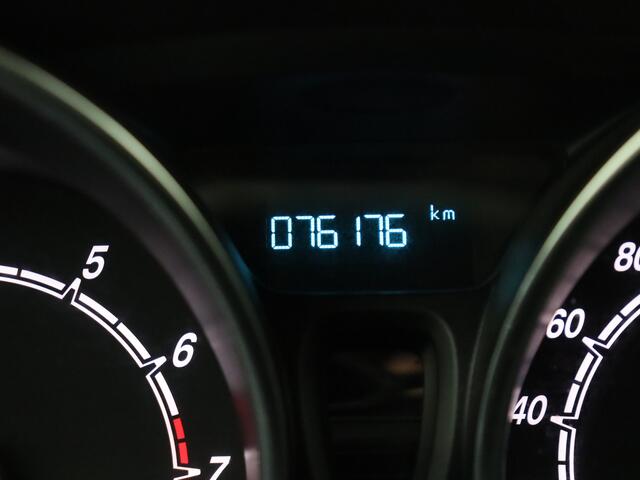 Ford FIESTA 1.0 EcoBoost ST Line | 17" Velgen | Navigatie | Voorruitverwarming