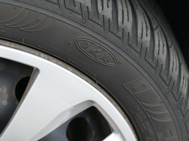 Ford FIESTA 1.25 | airco | verwarmde voorruit | airco | all-season-banden | stoelverwarming