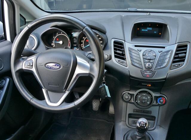 Ford FIESTA 1.25 | airco | verwarmde voorruit | airco | all-season-banden | stoelverwarming