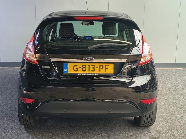 Ford FIESTA 1.0 EcoBoost Titanium Rijklaar + 12 maanden Bovag-garantie Henk Jongen Auto's in Helmond, al 50 jaar service zoals 't hoort!