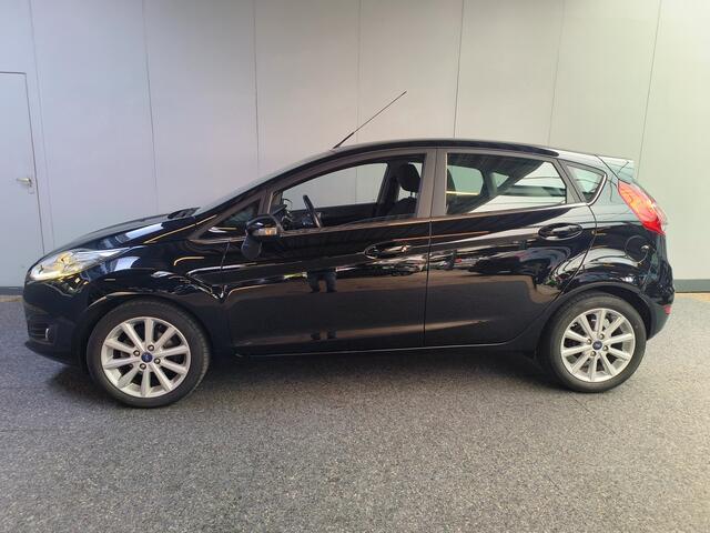 Ford FIESTA 1.0 EcoBoost Titanium Rijklaar + 12 maanden Bovag-garantie Henk Jongen Auto's in Helmond, al 50 jaar service zoals 't hoort!