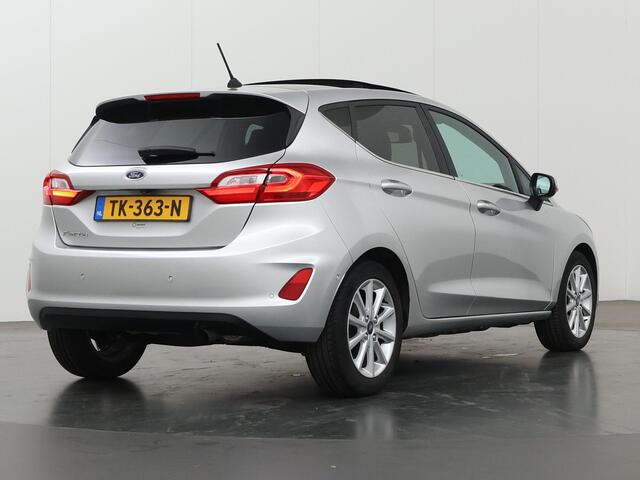 Ford FIESTA 1.0 EcoBoost Titanium | Panoramadak | Winterpakket | Parkeercamera | Climate Control | Cruise Control | Dodehoekdetectie |