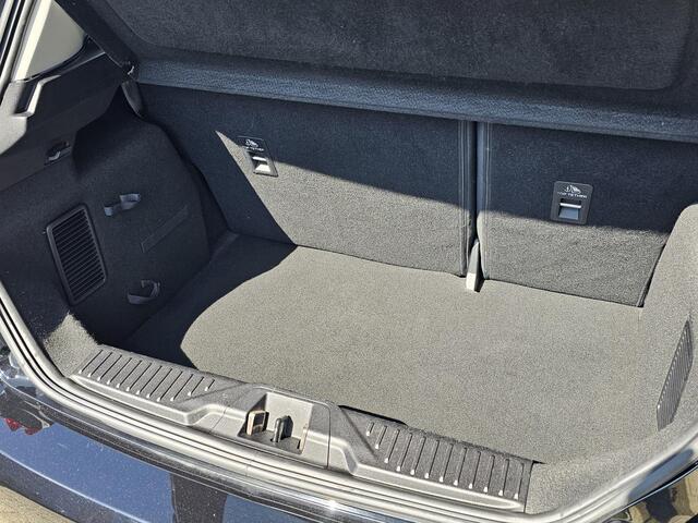 Ford FIESTA 1.0 EcoBoost Connected 95 pk | Cruise control | Lane assist | Trekhaak | Navigatie | PDC achter | Airco